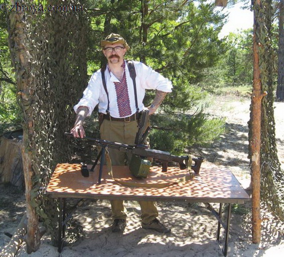 > <p>Безумовно, що попит народжує пропозицію, і пропозицій багато. Новаки губляться в розмаїтті пропонованих тюнінг-комплектів, шестерінок, поршнів, шайбочок, носиків, циліндрів… Гадаю, що ця стаття допоможе скласти перше враження про тюнінг (від англ. Tuning — налаштування , покращення ТТХ).</p><p> Почнемо власне з принципу дії страйкбольної 